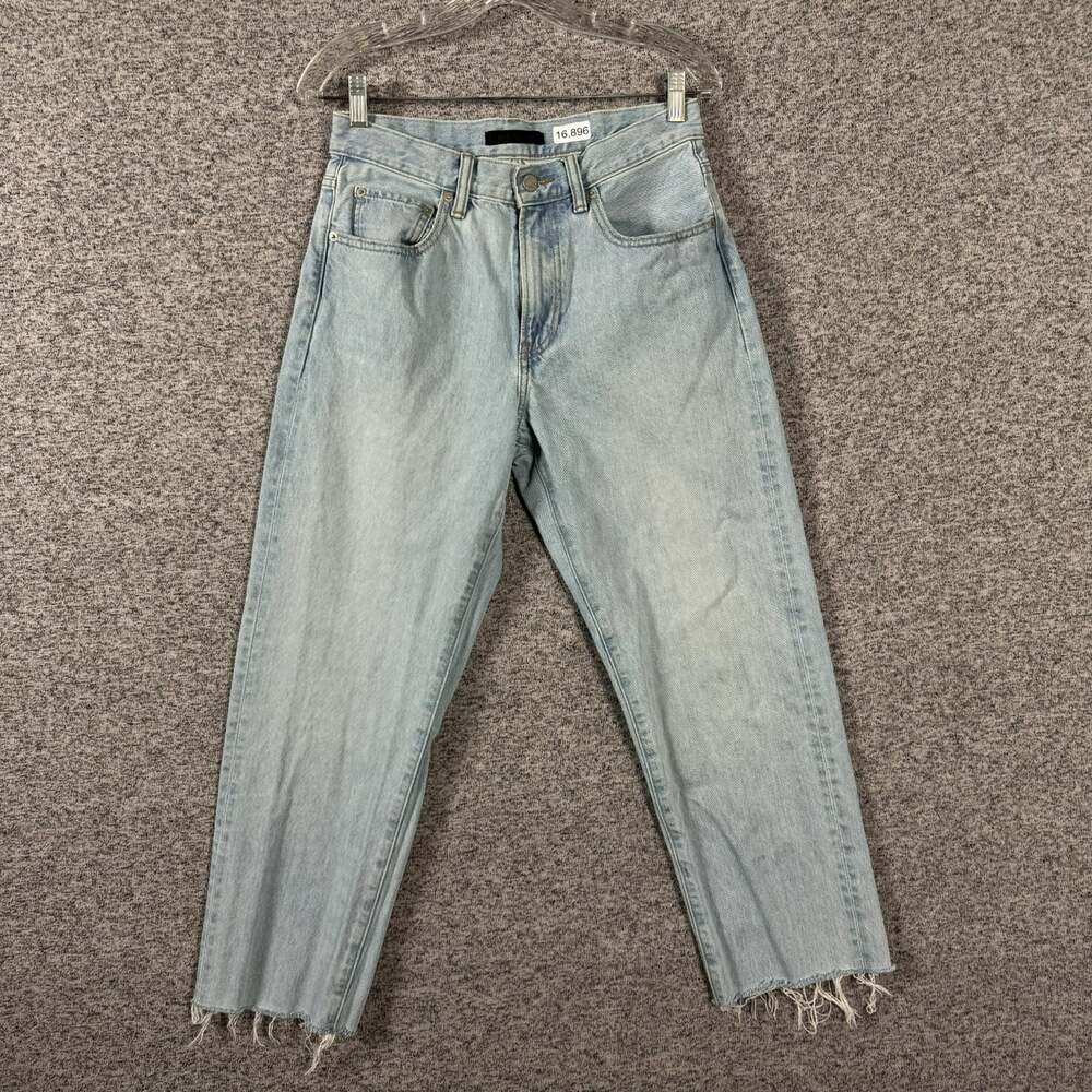 Uniqlo Women's Size 29 Light Wash High Rise Tapered Leg Regular Fit Jeans